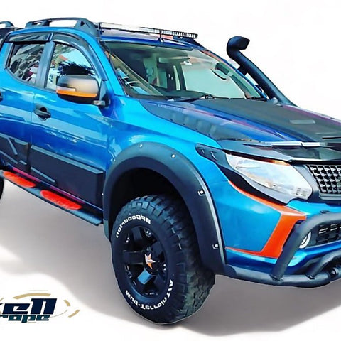 GLOSS BLACK BONNET WIND STONE PROTECTOR FOR Mitsubishi L200 / Triton 2015-2018