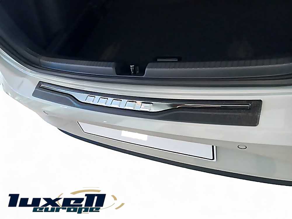 3D Stainless Steel Rear Bumper Protector with Chrome & Black ABS for TOYOTA YARIS 2020-2024 - Luxell Europe