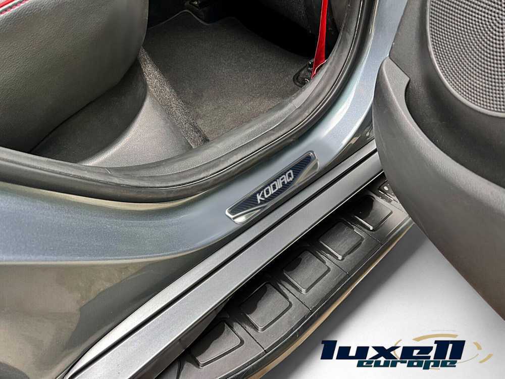 Chrome and Carbon Fiber Door Sill Scratch Guards for SKODA KODIAQ 4 Pcs (2016-2024) - Luxell Europe