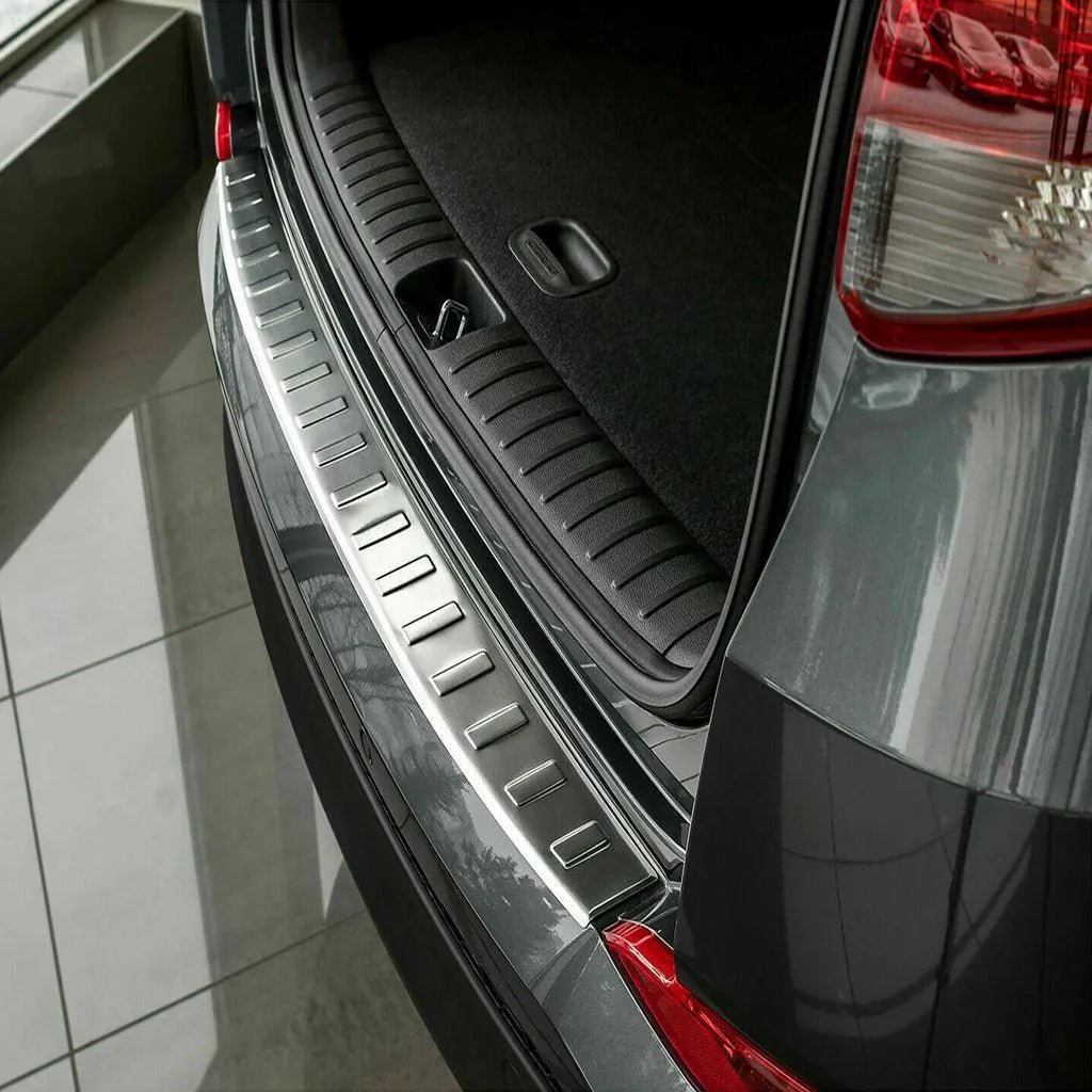 Fits Hyundai Tucson 2015-2018 Chrome Rear Bumper Protector Scratch Guard - Luxell Europe