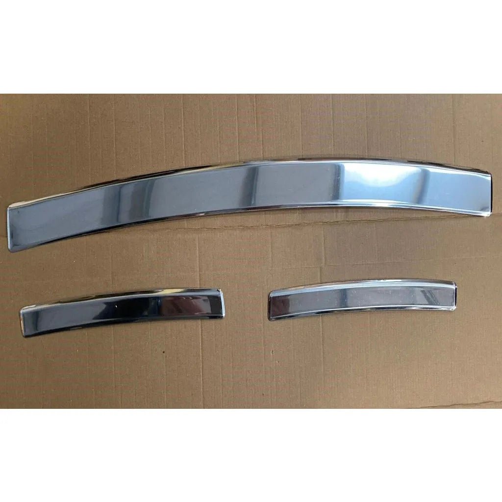 Fits Range Rover Sport 2013-2021 Chrome Rear Bumper Protector Scratch Guard - Luxell Europe