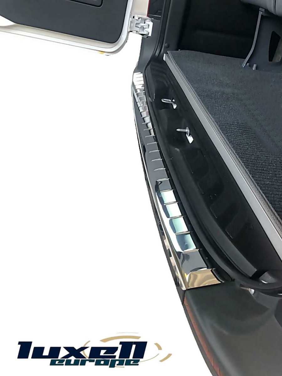 OMAC Protezione Paraurti Posteriore In Acciaio Inox Per Mercedes Sprinter W907 (2018-2024) – Finitura Spazzolato Scuro